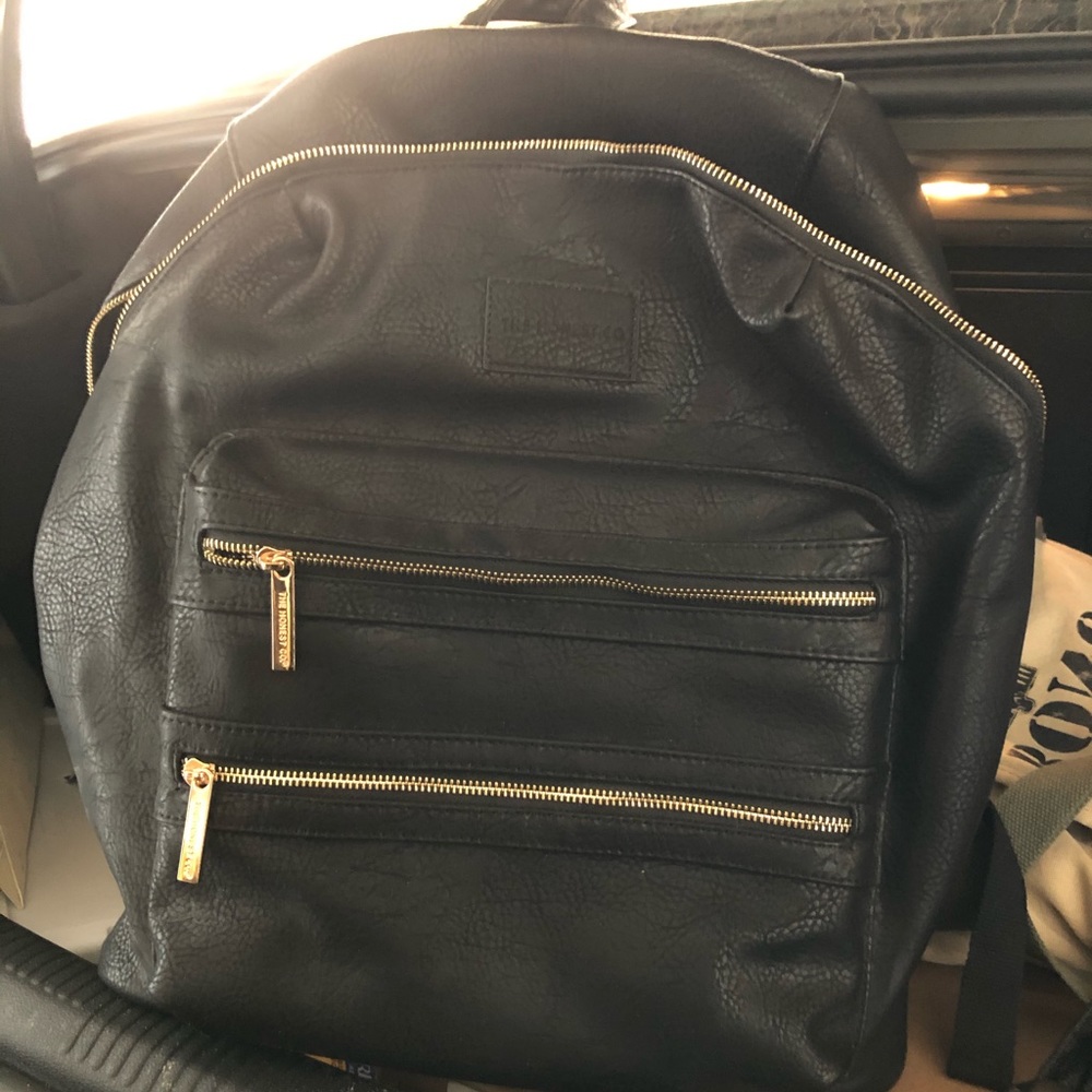 HONEST CITY BACKPACK - BLACK